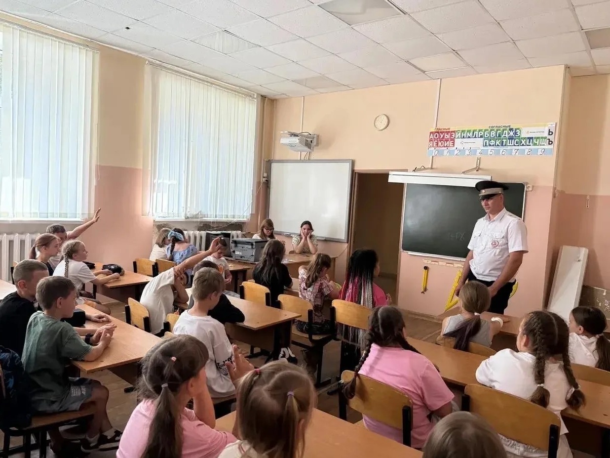 Мероприятия в школьном лагере "Крепыш".
